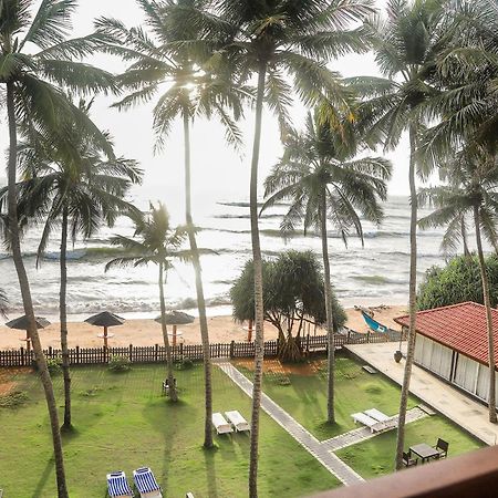 Blue Beach Hotel Wadduwa Exterior photo