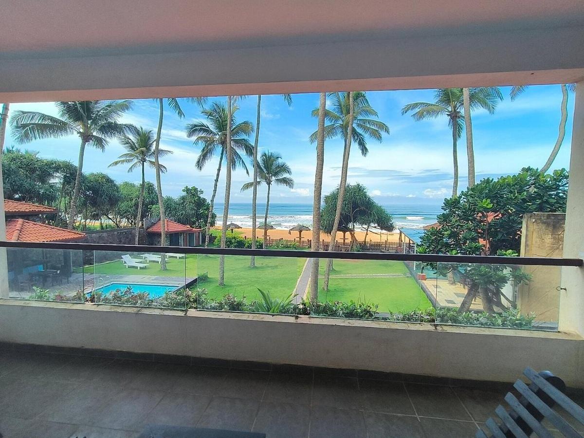 Blue Beach Hotel Wadduwa Exterior photo